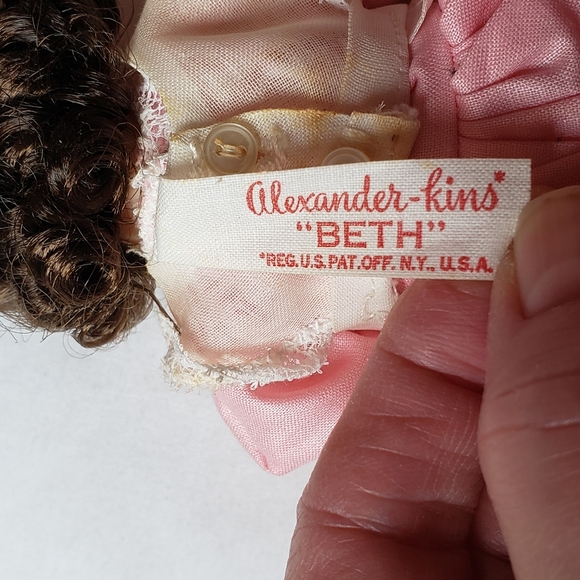 Madam Alexander "Beth" Vintage 8" Doll - Picture 5 of 7